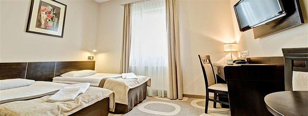 זגורזלק Hotel Picaro Zarska Wies Poludnie A4 Kierunek Polska מראה חיצוני תמונה