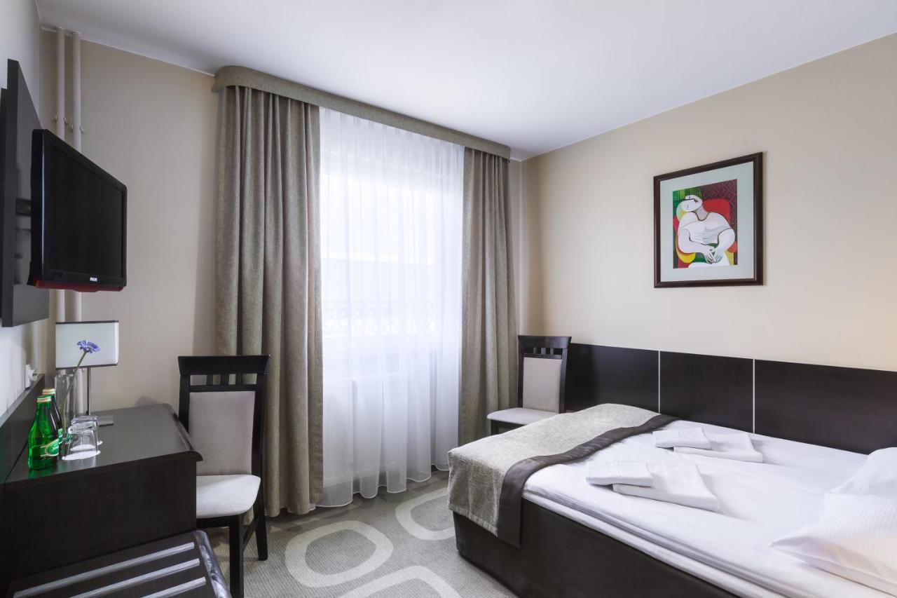 זגורזלק Hotel Picaro Zarska Wies Poludnie A4 Kierunek Polska מראה חיצוני תמונה